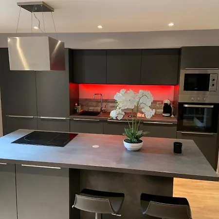 La Grande Duplex- Rue Vasselot - Calme - Standing Five Apartment